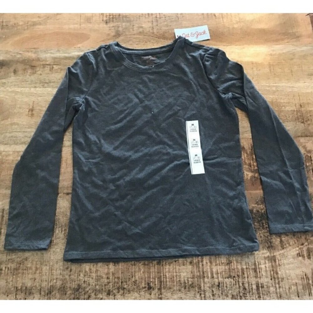 CAT & JACK Medium 7/8 shirt